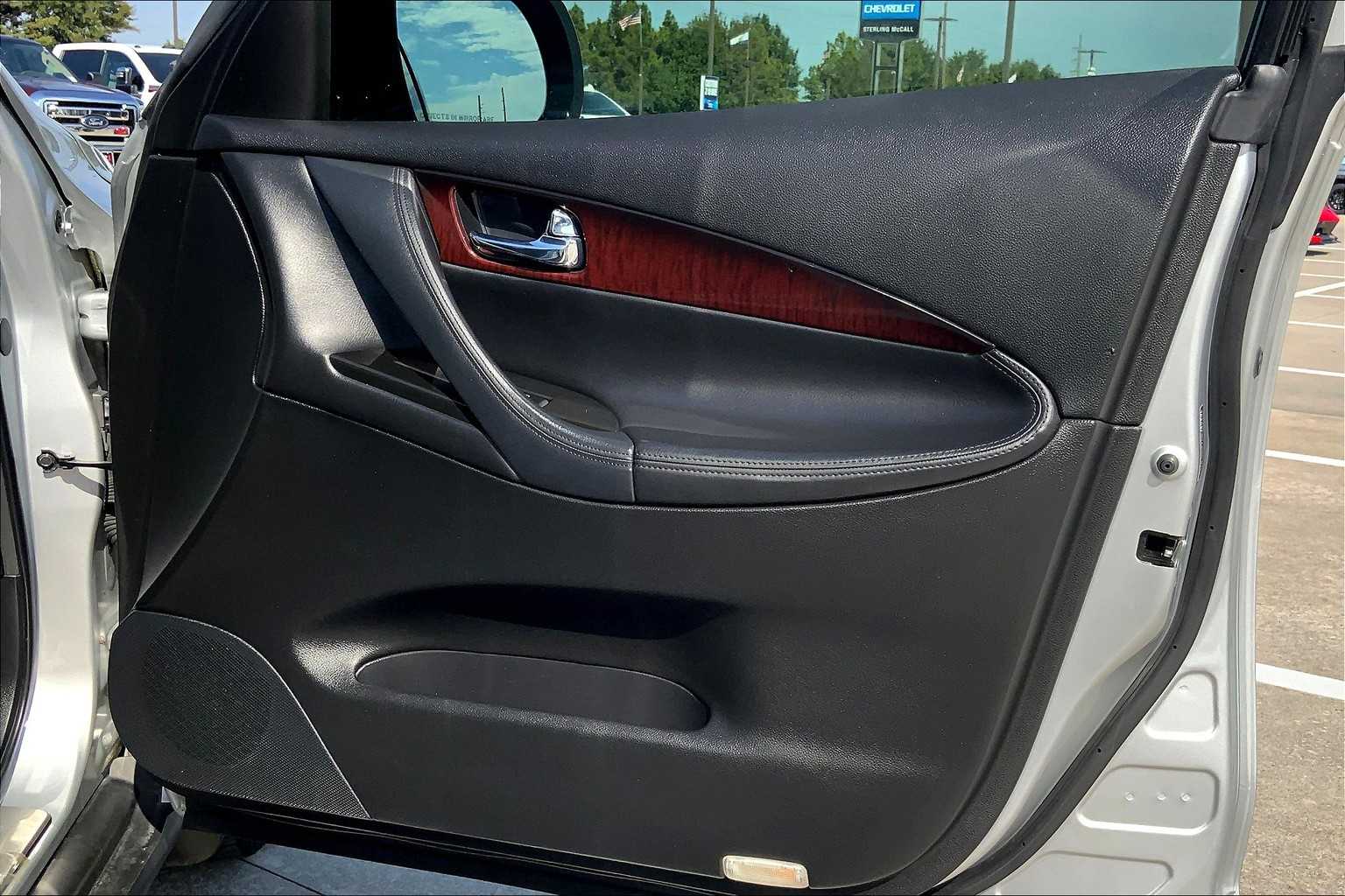 2017 Infiniti QX50 photo 21