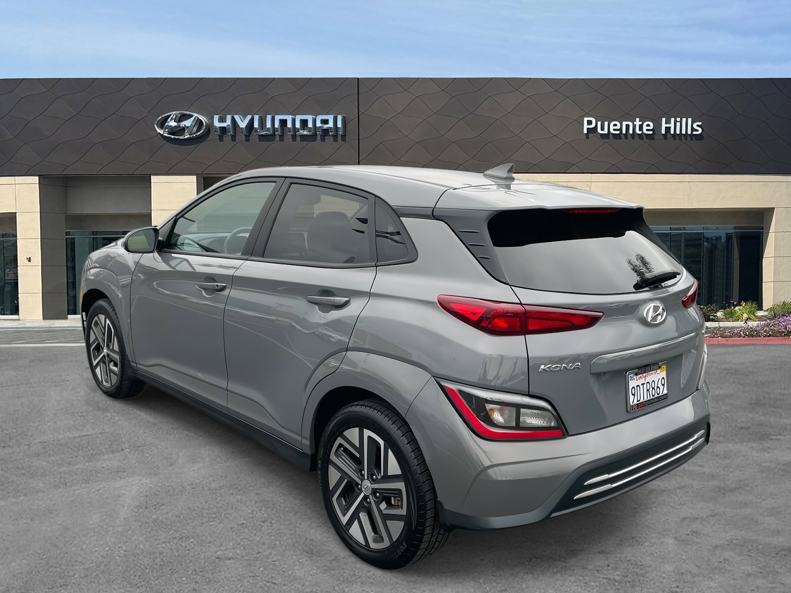 2023 Hyundai Kona Electric SEL photo 3