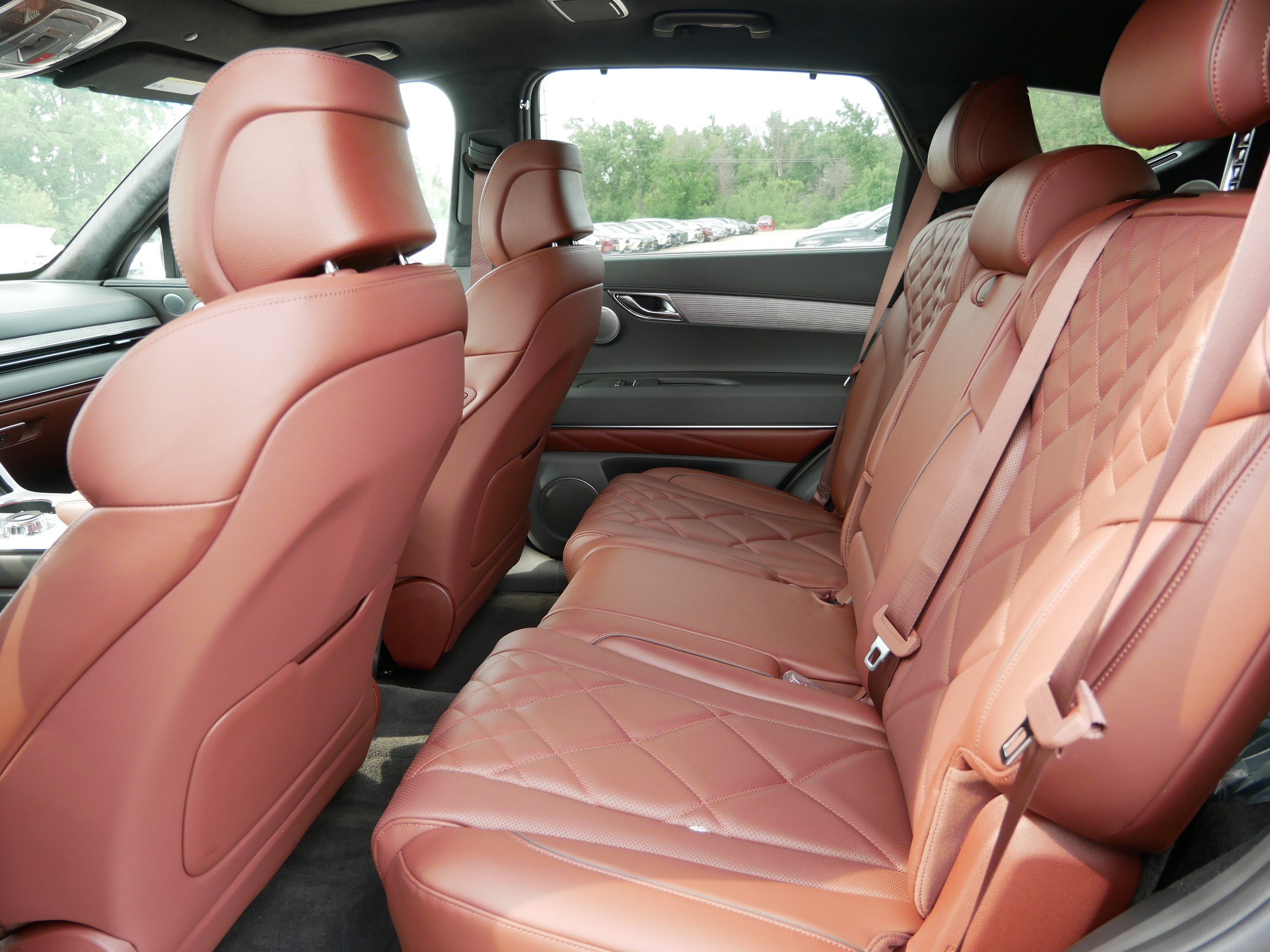 2025 Genesis GV80 Prestige AWD photo 4