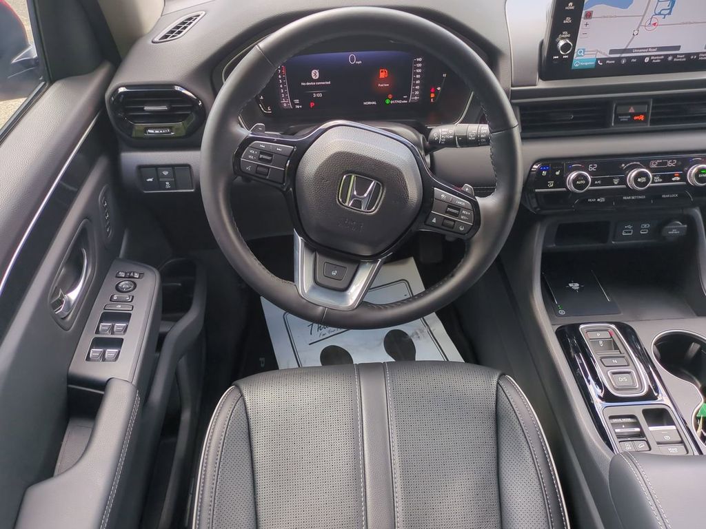 2023 Honda Pilot Elite photo 14