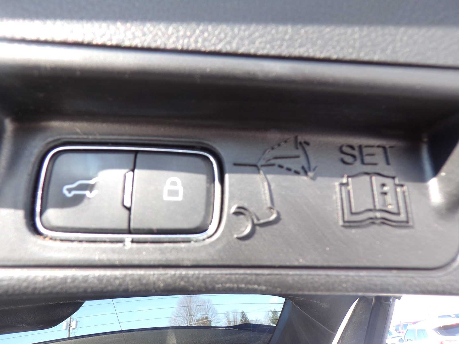 2021 Ford Explorer ST photo 20