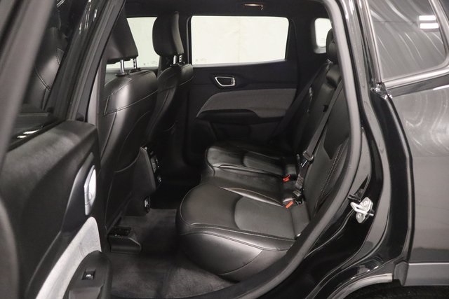 2023 Jeep Compass Latitude Lux photo 12