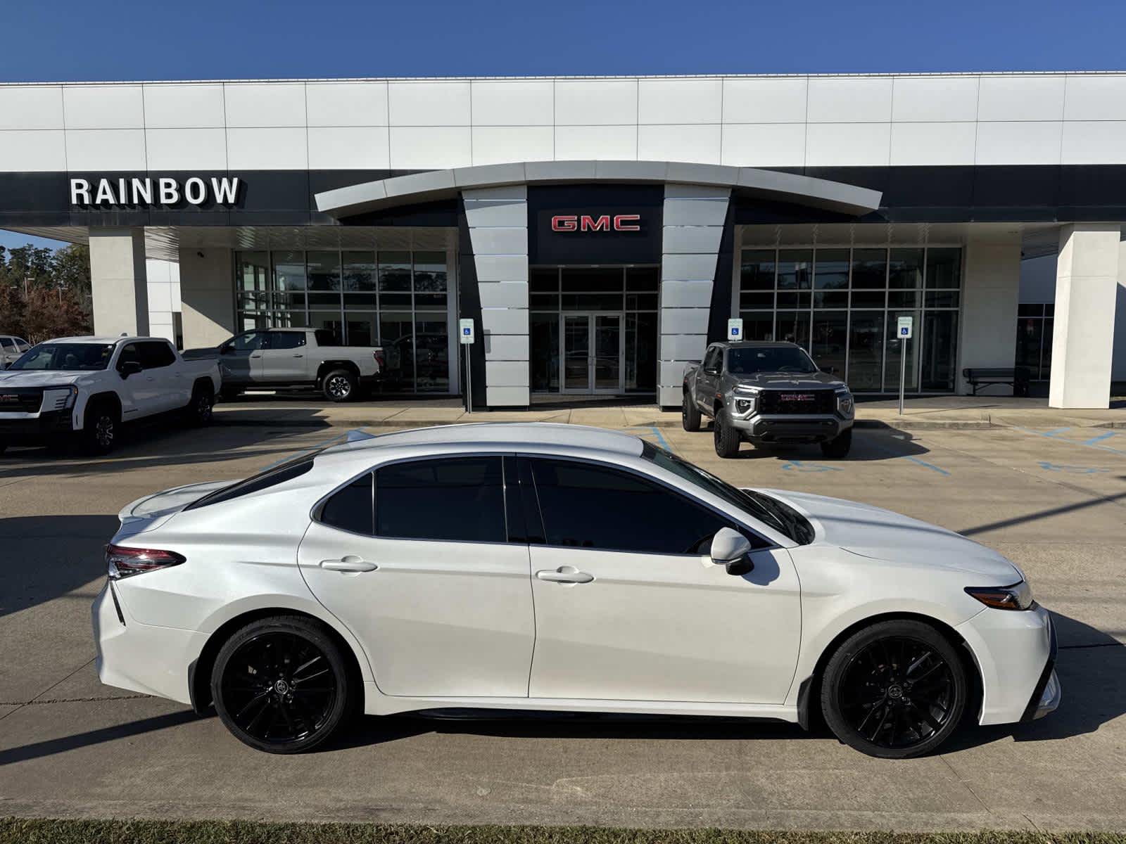 2023 Toyota Camry XSE's photo