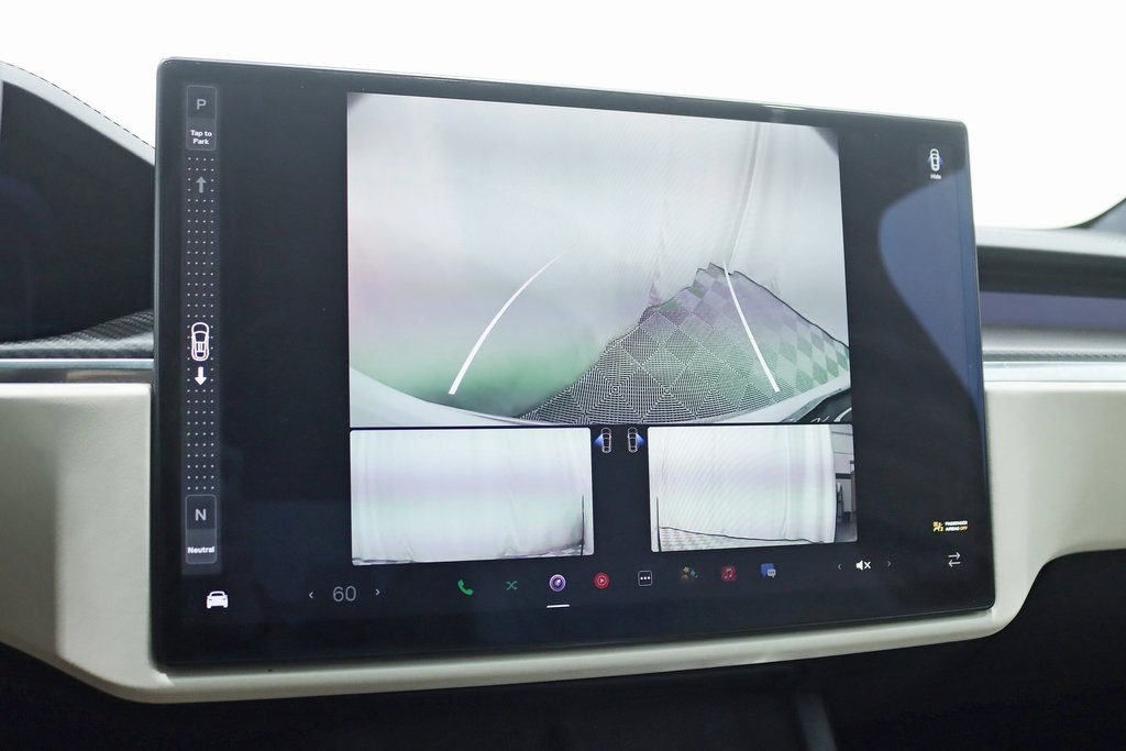 2022 Tesla Model X Plaid photo 16