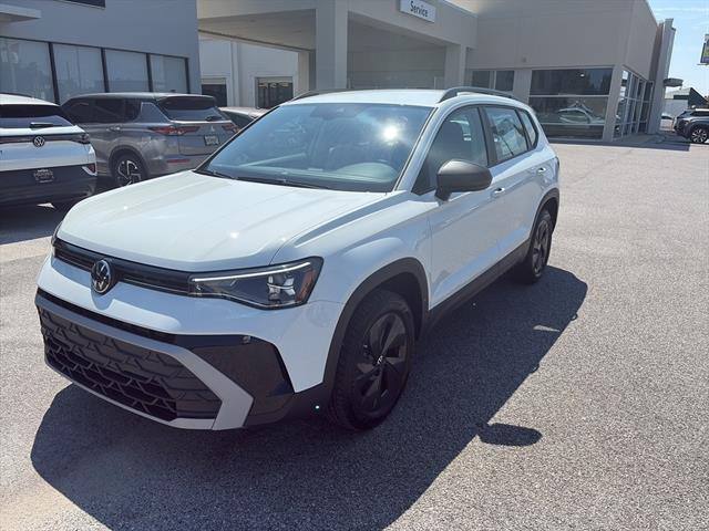 2025 Volkswagen Taos S photo 3