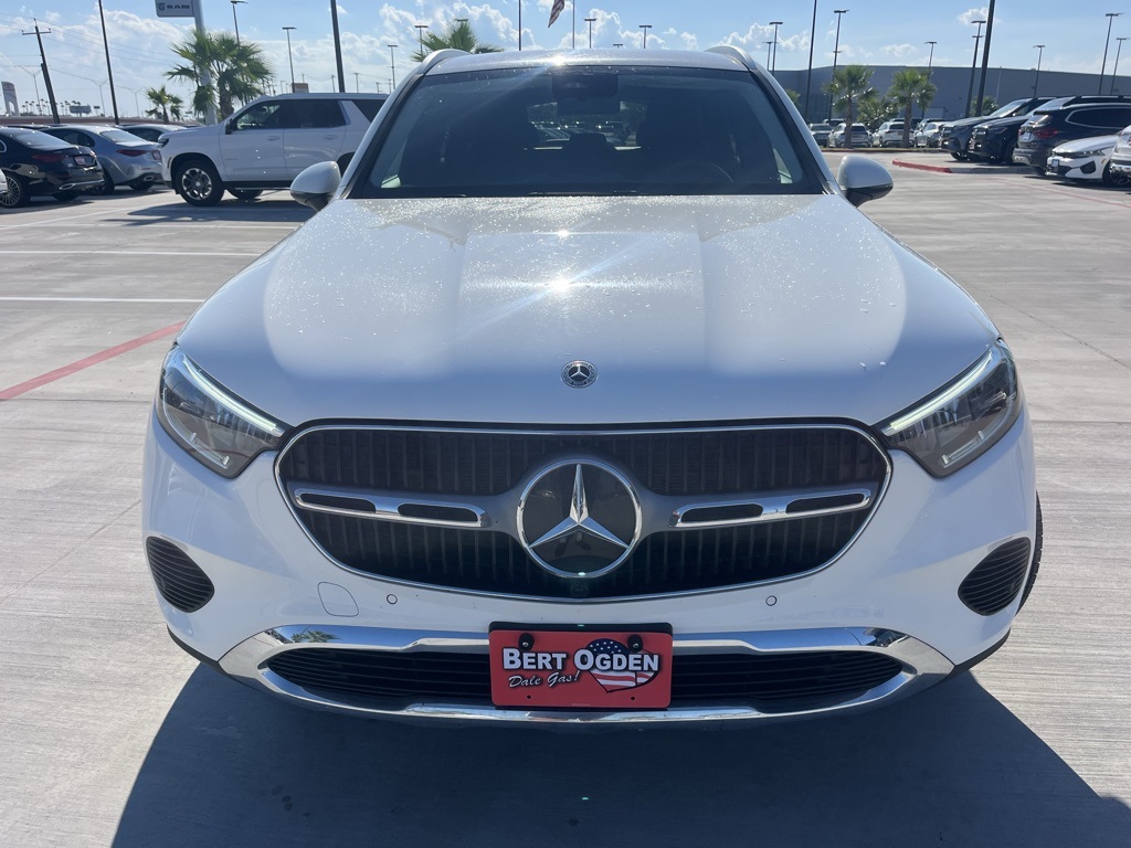2024 Mercedes Benz GLC 300 photo 2