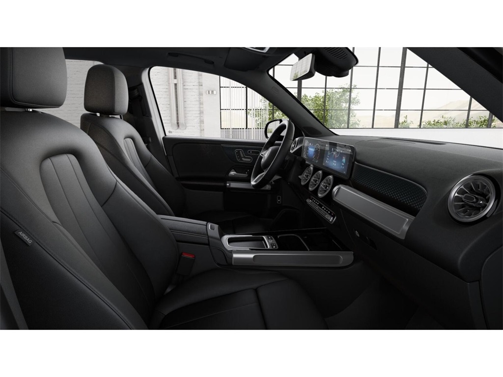 2025 Mercedes Benz GLB 250 photo 4