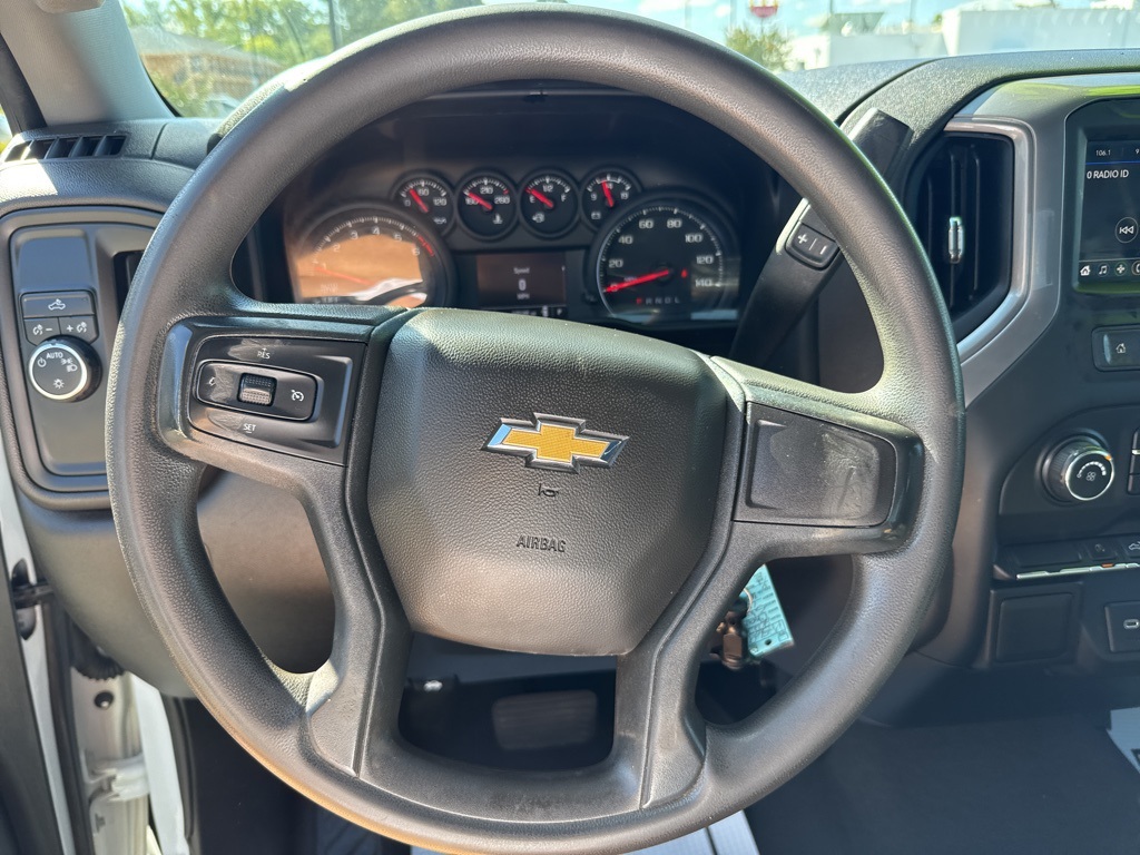 2022 Chevrolet Silverado 1500 Custom photo 16