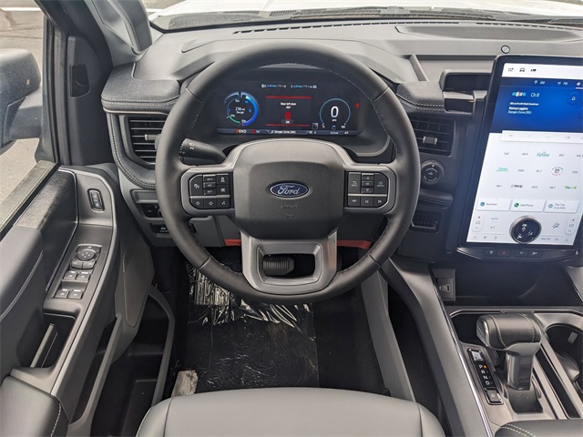 2025 Ford F-150 Lightning photo 10
