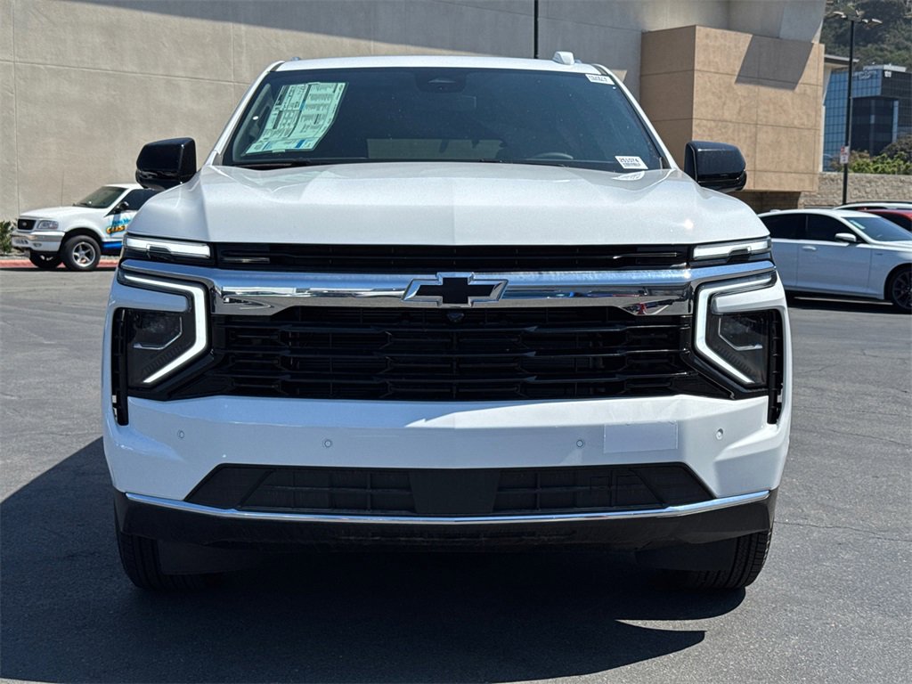 2025 Chevrolet Tahoe LS photo 3