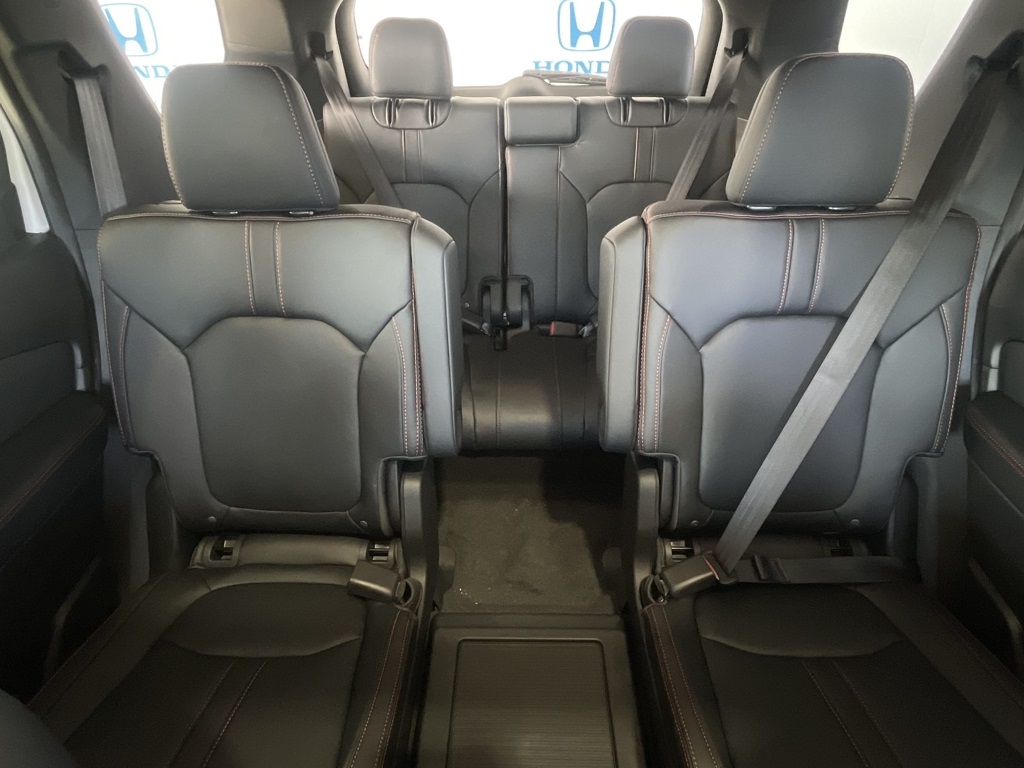 2025 Honda Pilot TrailSport photo 20