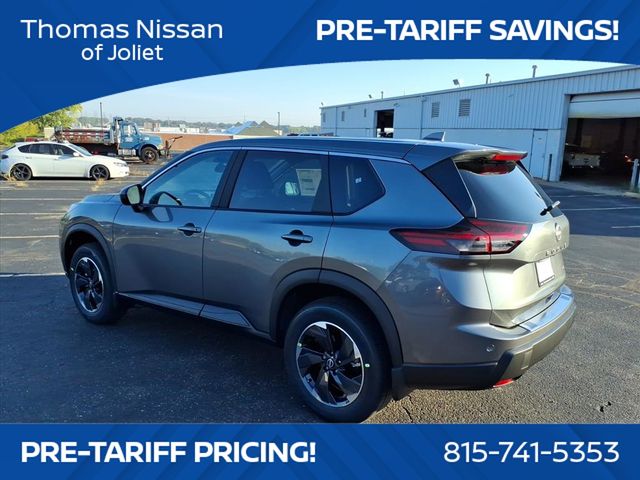 2026 Nissan Rogue SV photo 5