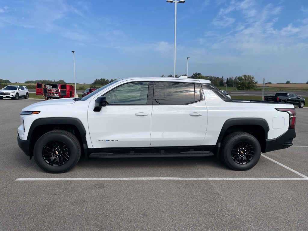 2026 Chevrolet Silverado EV LT photo 3