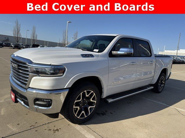 2025 Ram 1500 Laramie photo 3