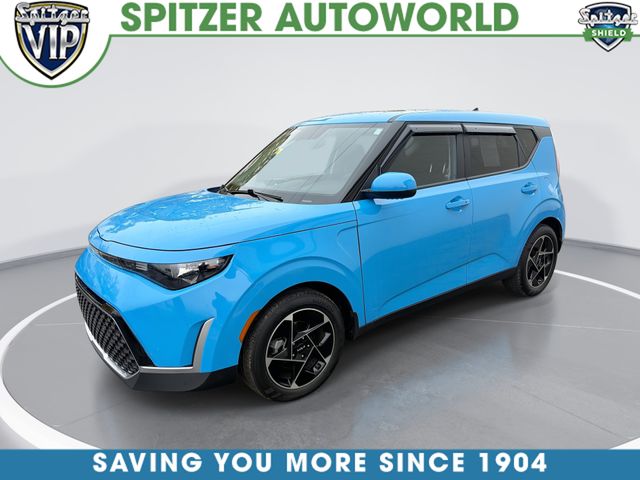 2023 Kia Soul EX's photo