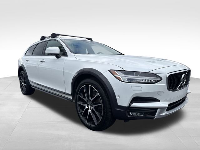 2017 Volvo V90 Cross Country Base