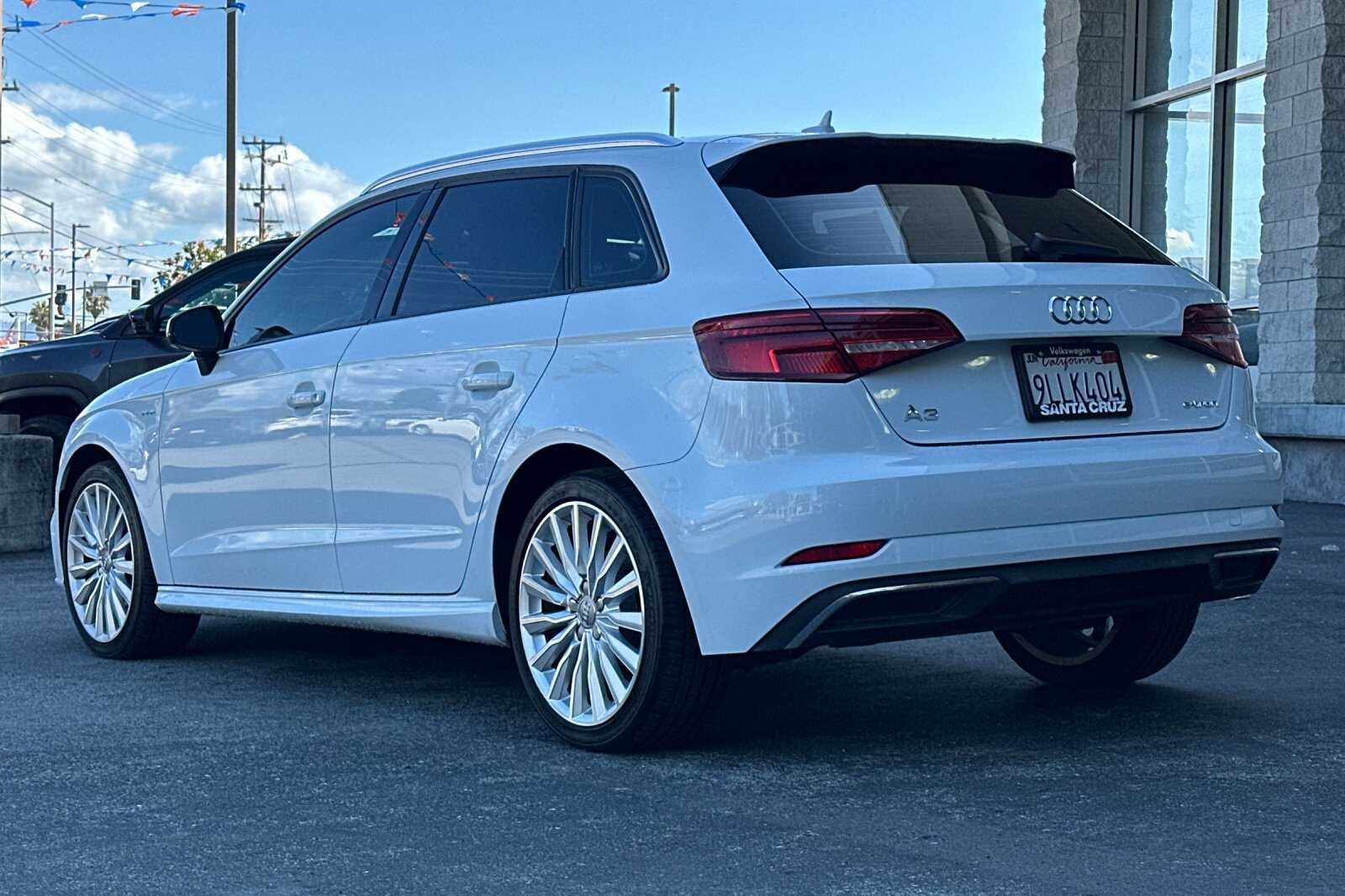 2017 Audi A3 E-tron Premium photo 4