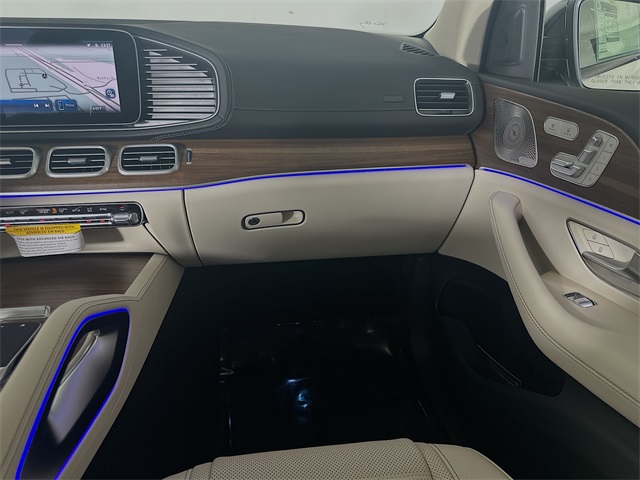 2026 Mercedes Benz GLS 450 4MATIC photo 18