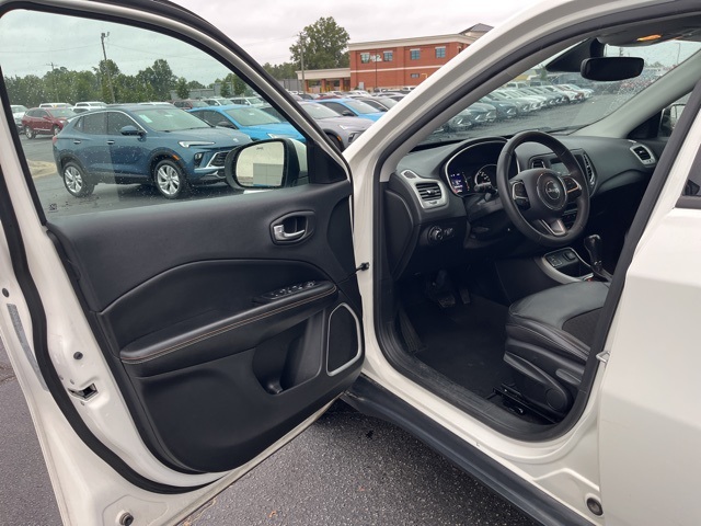 2021 Jeep Compass Latitude photo 3