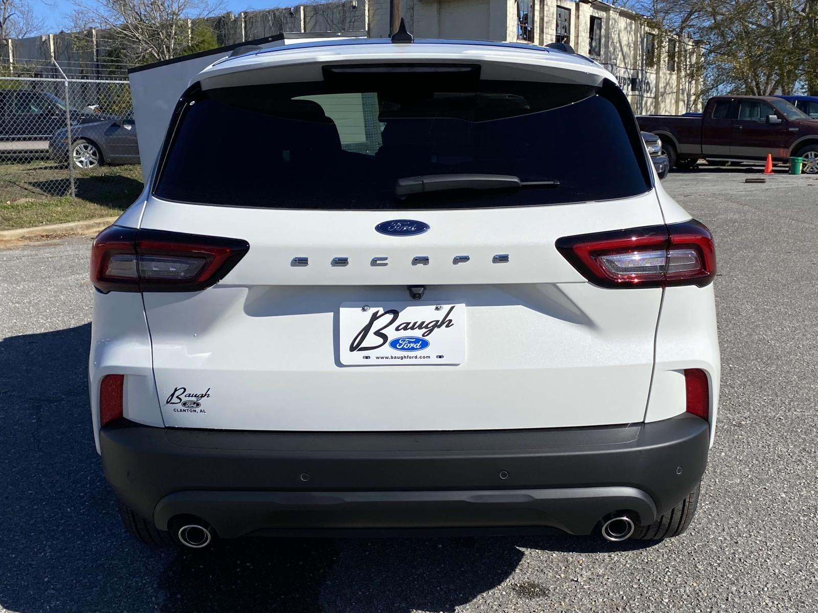 2025 Ford Escape ST-Line photo 3