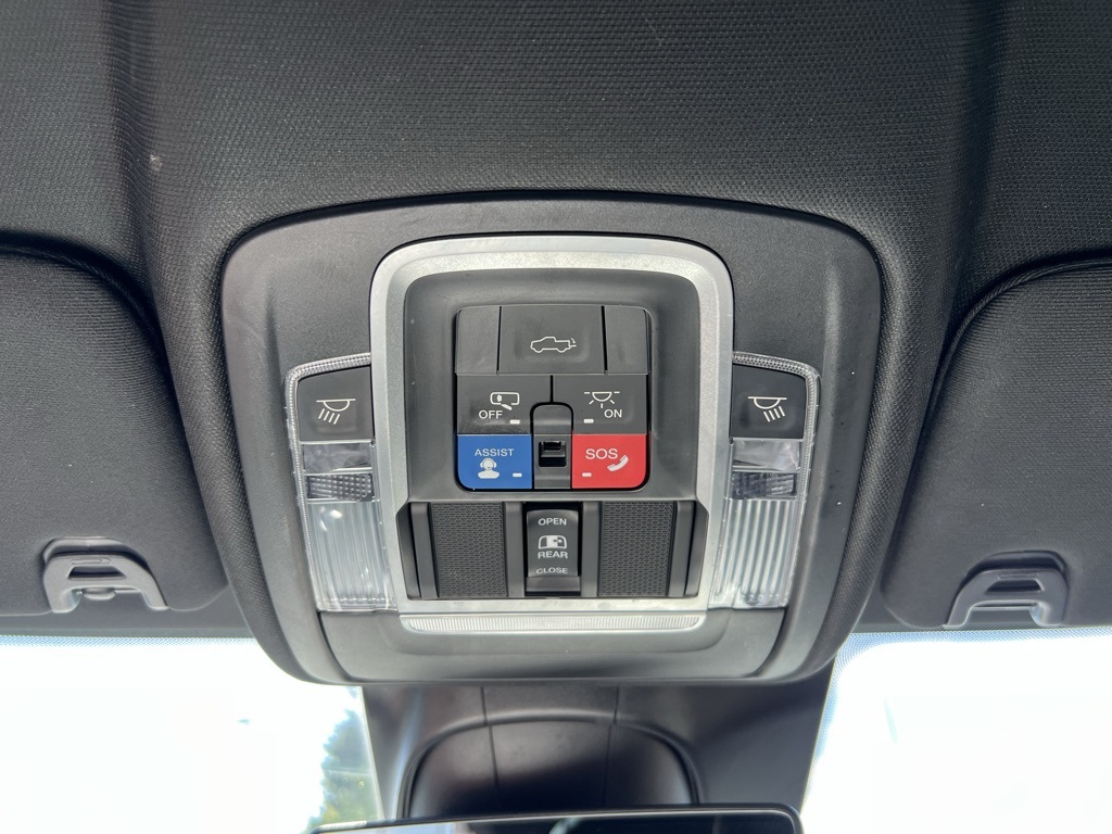 2019 Ram 2500 Laramie photo 25