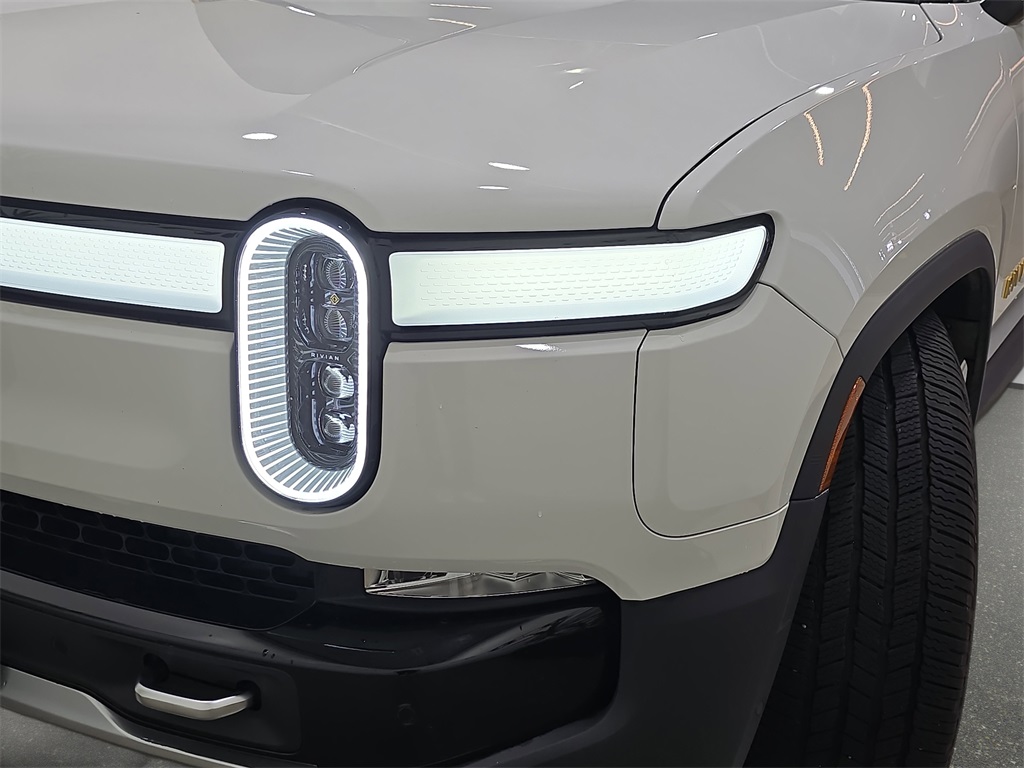 2023 Rivian R1S Adventure photo 29