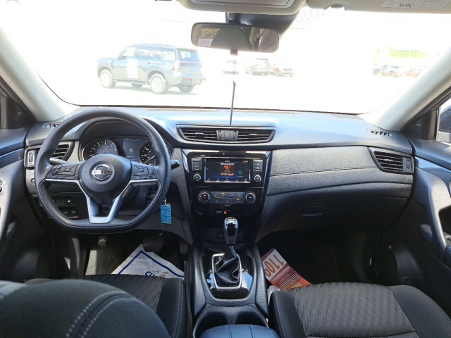 2020 Nissan Rogue S photo 26