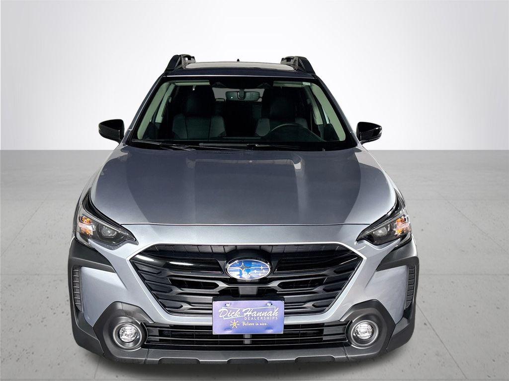 2025 Subaru Outback Onyx Edition photo 3