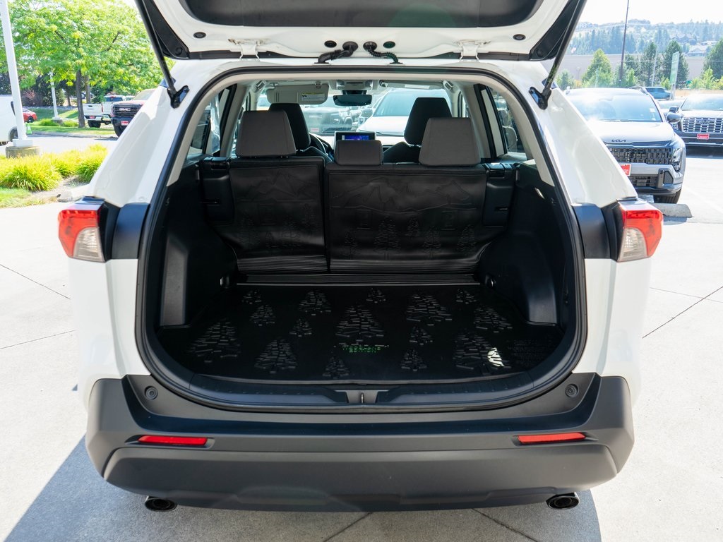 2023 Toyota RAV4 Hybrid photo 18