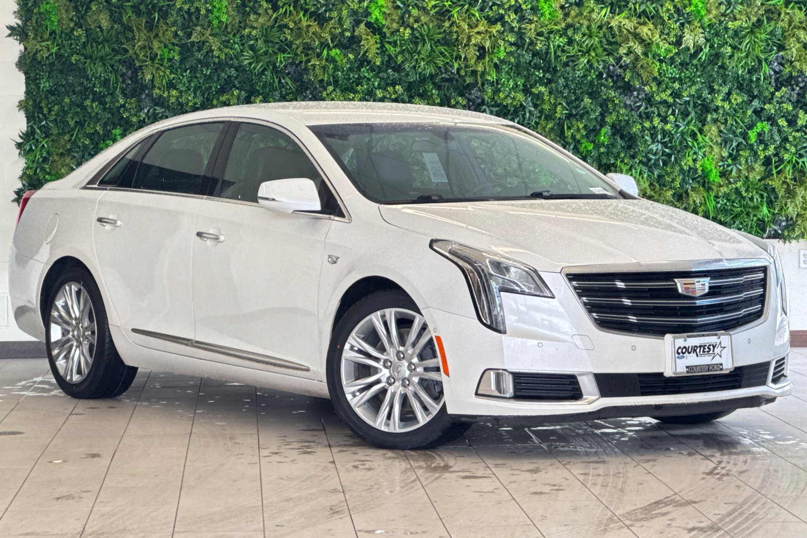 2019 Cadillac XTS Luxury's photo