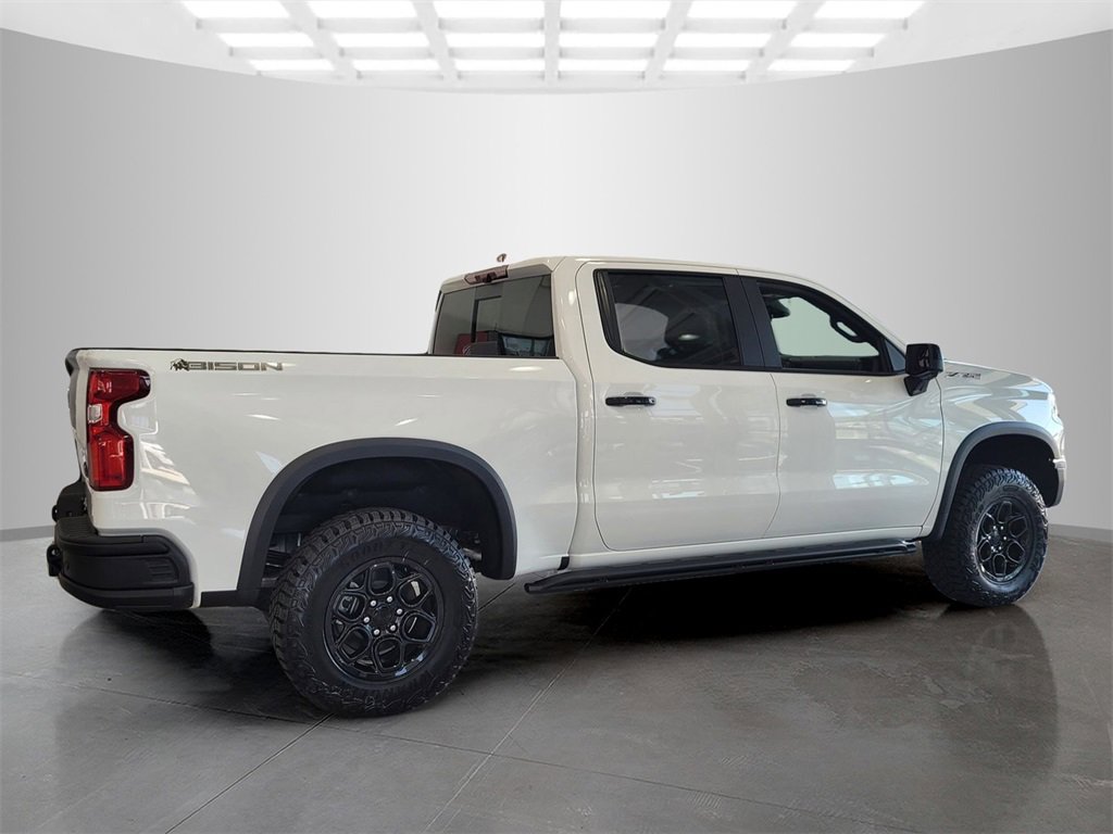2025 Chevrolet Silverado 1500 ZR2 photo 2
