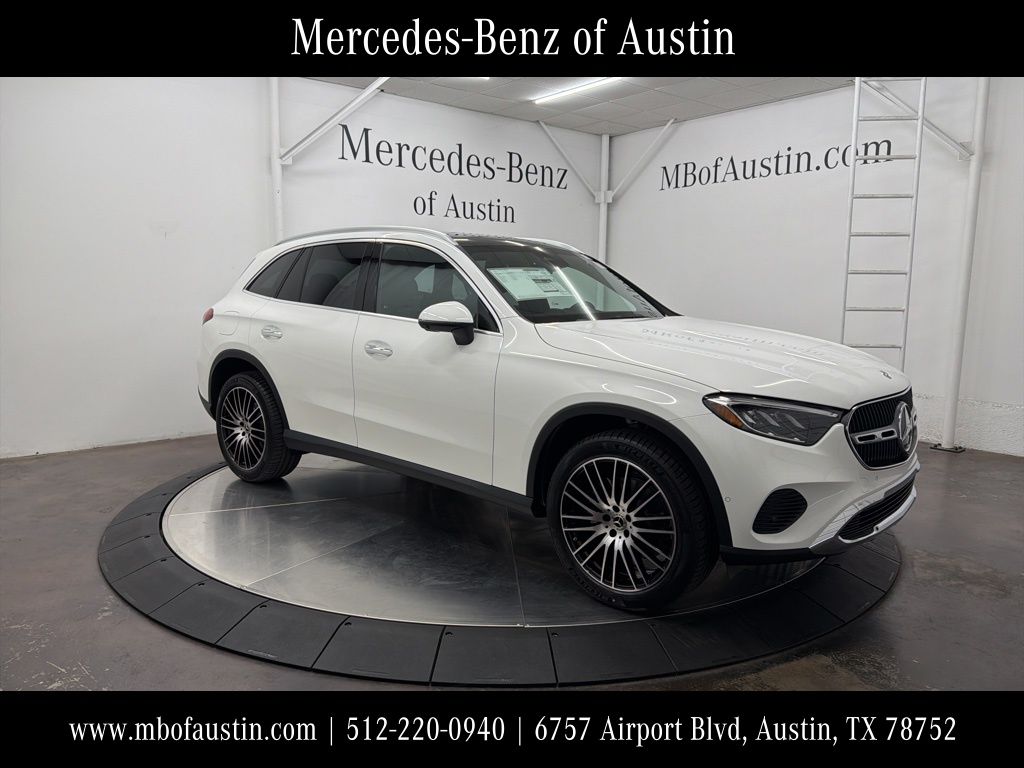 2026 Mercedes-Benz GLC Base's photo