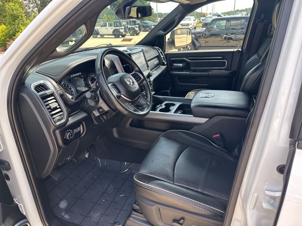 2022 Ram 2500 Laramie photo 13