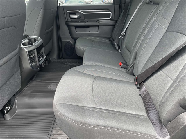 2025 Ram 2500 Big Horn photo 4