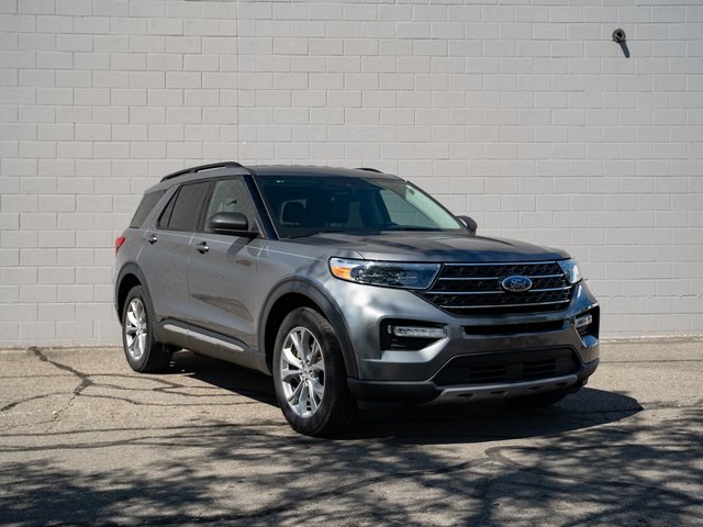 2023 Ford Explorer XLT photo 9