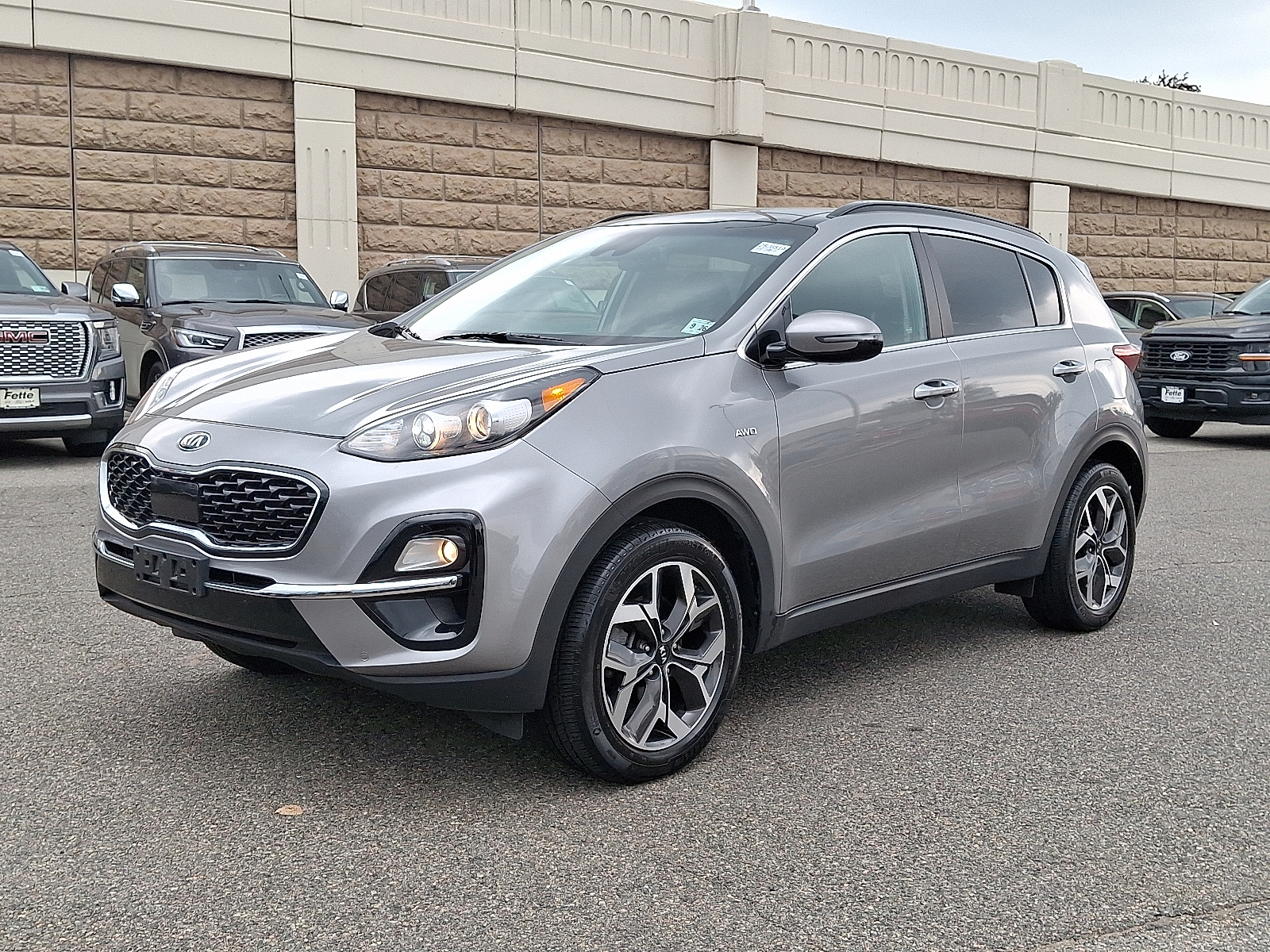 2022 Kia Sportage EX's photo