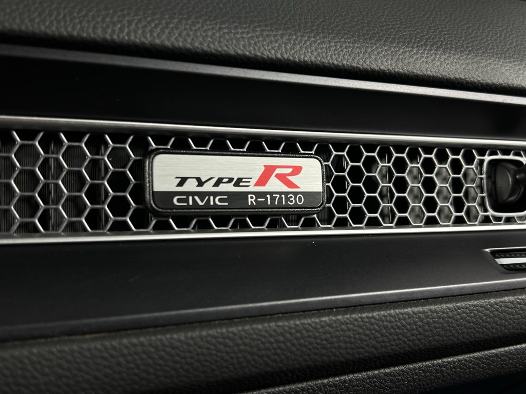 2024 Honda Civic Type R photo 19