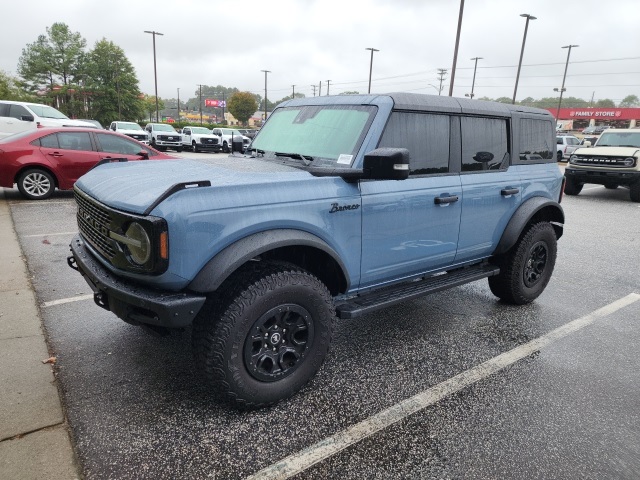 2024 Ford Bronco Wildtrak photo 2