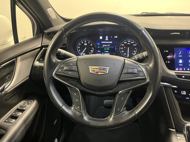 2022 Cadillac XT5 Premium Luxury photo 2