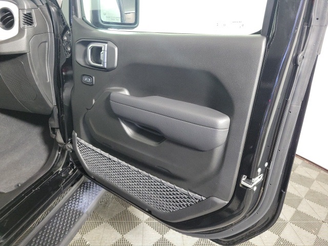 2024 Jeep Wrangler Sport S photo 33