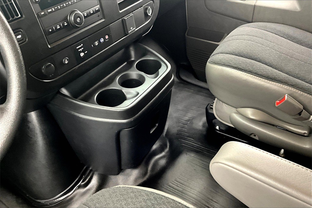 2023 Gmc Savana 2500 Cargo photo 6
