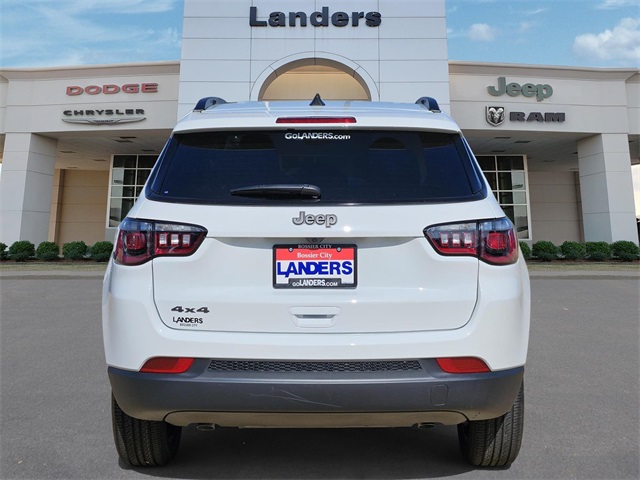 2025 Jeep Compass North Edition Latitude photo 3