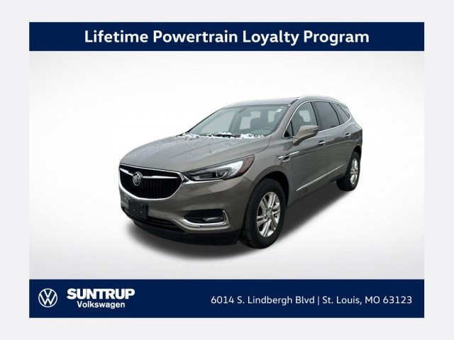 2018 Buick Enclave Essence's photo