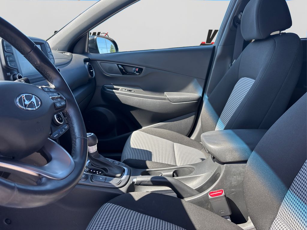 2021 Hyundai Kona SEL Plus photo 9