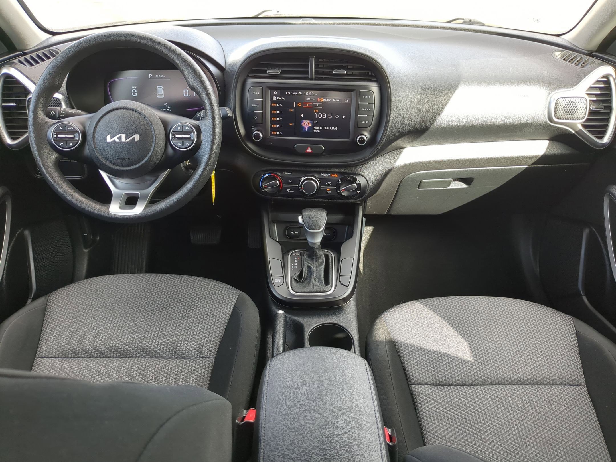 2023 Kia Soul LX photo 17