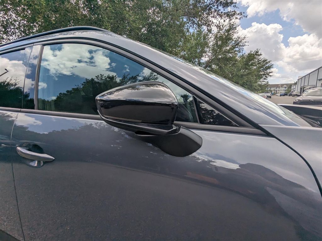 2025 Mazda CX-50 Premium photo 10