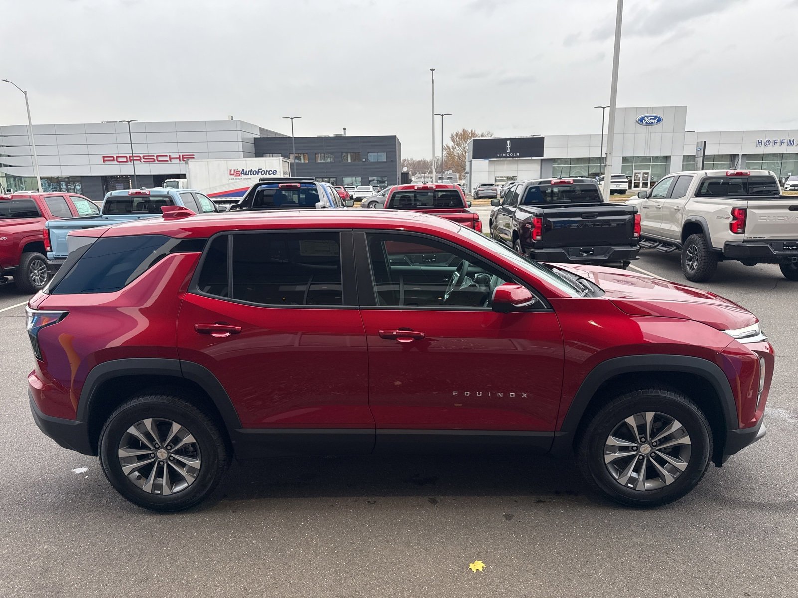 2026 Chevrolet Equinox LT photo 3