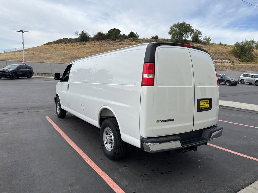 2025 Chevrolet Express Cargo 2500 Work Van photo 2