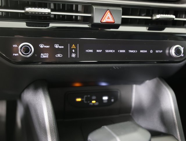 2026 Kia Sportage EX photo 16