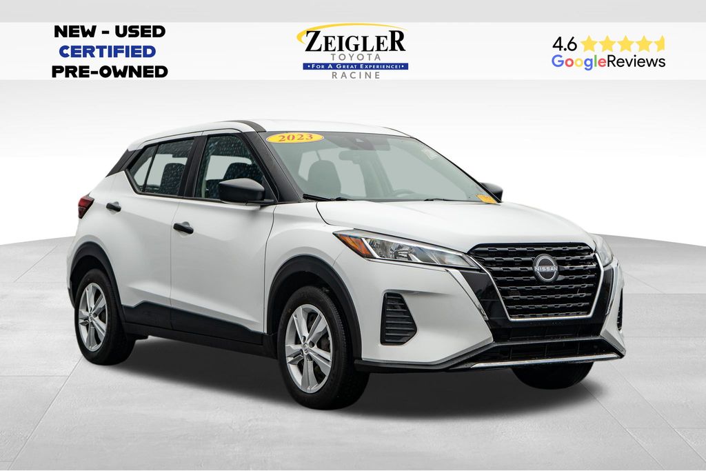 2023 Nissan Kicks S's photo